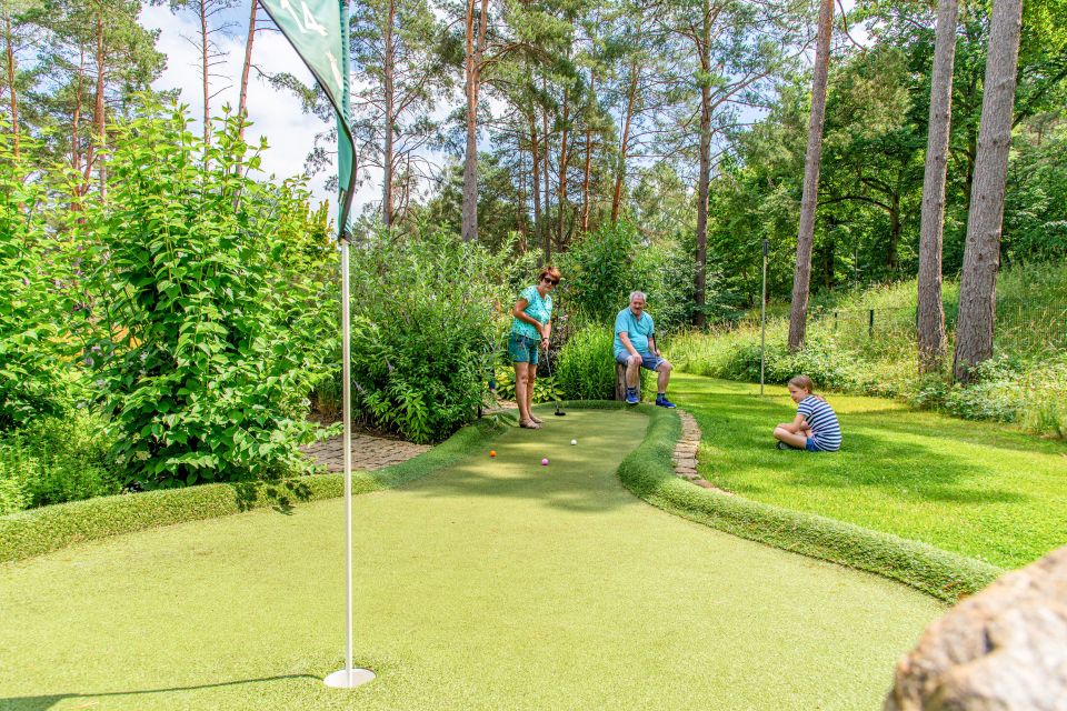 Bungis Adventure Golf - Golffeeling im Sommer, Foto: Bungis, Lizenz: Bungis
