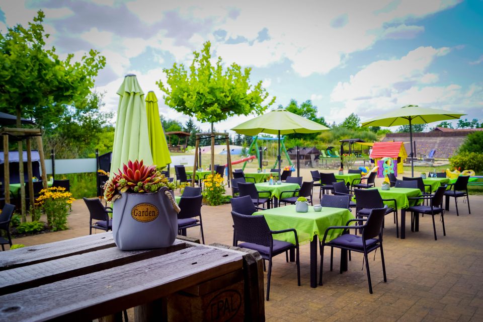 Terrasse im Restaurant Barberino, Foto: Juliane Kummerow, Lizenz: Ferienpark Templin GmbH & Co. KG