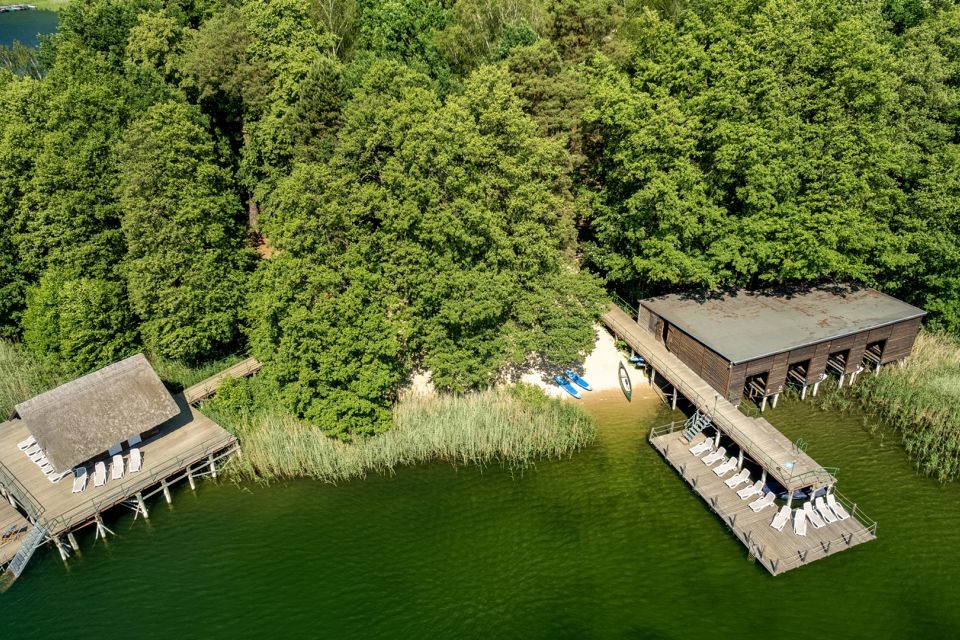 Badehaus und Bootshaus am Döllnsee