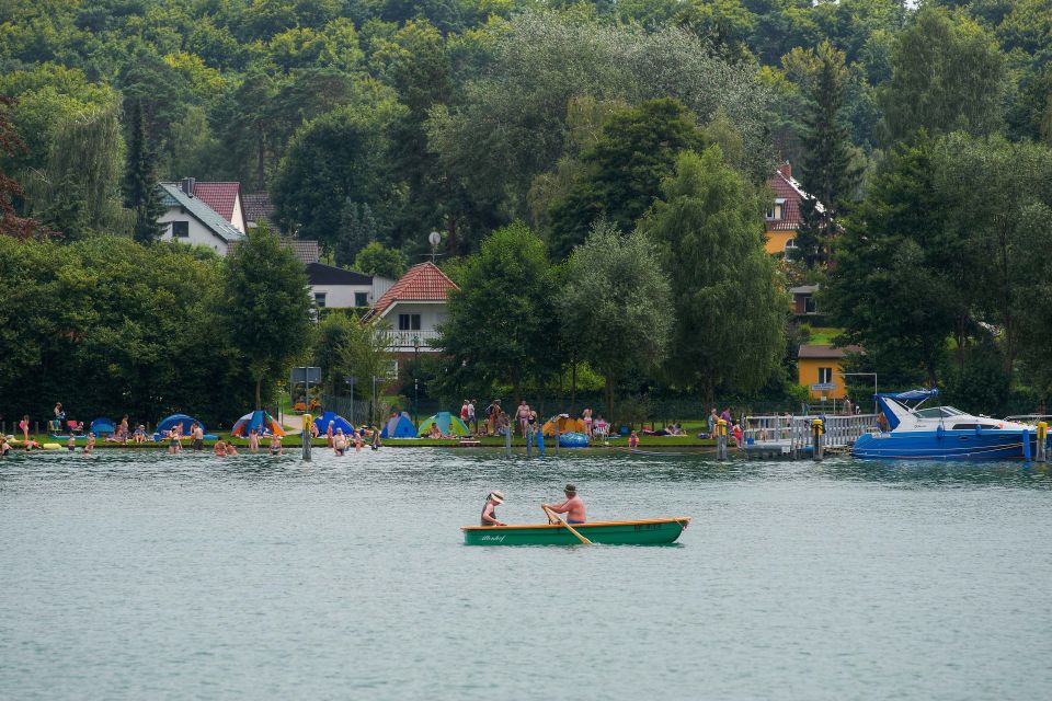 Blick vom See auf die Badewiese, Foto: Jürgen Rocholl, Lizenz: Gemeinde Schorfheide