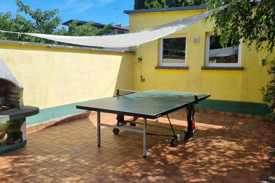 Tischtennisplatte, Foto: Eckard Krüger, Lizenz: Eckard Krüger